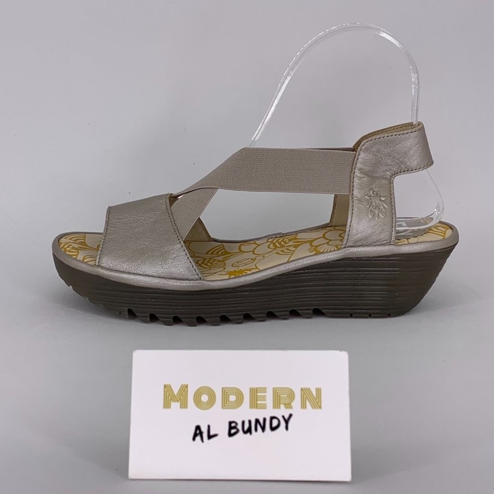 Fly London Women’s Rale Wedged Sandals Sz 37